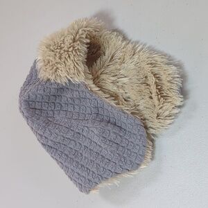 Zutano,  24 month,toddler trapper hat.